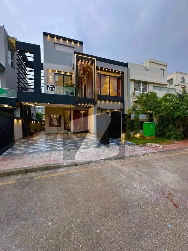 10 Marla Fully Luxury House 10 Marla Fully Luxury House