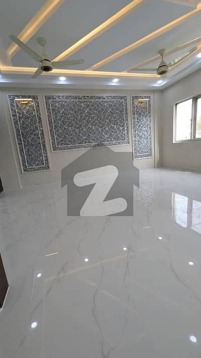 Flat For Rent In High-Rise At Main Khalid Bin Waleed Road