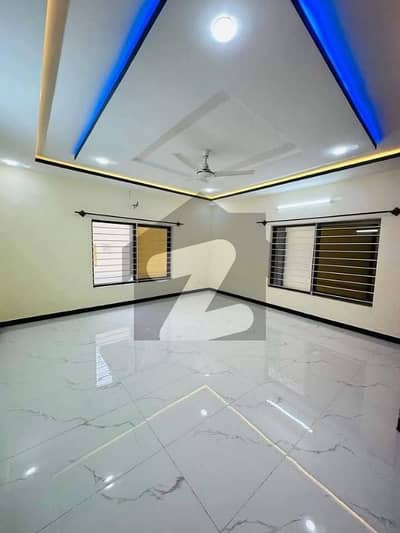 1 Kanal Upper Portion 3 BEDROOMS With Attached BATHROOMS Gas Electricity Water Available All Facilities In Life Available