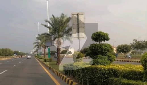 ڈی ایچ اے فیز 8 ڈیفنس (ڈی ایچ اے),لاہور میں 10 مرلہ رہائشی پلاٹ 2.67 کروڑ میں برائے فروخت۔