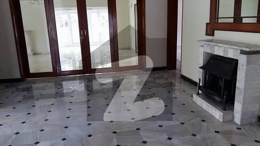 Islamabad F-8 Kanal House For Rent Islamabad F-8 Kanal House For Rent