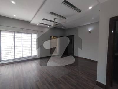 ڈی ایچ اے فیز 4 ڈیفنس (ڈی ایچ اے),لاہور میں 3 کمروں کا 1 کنال بالائی پورشن 1.25 لاکھ میں کرایہ پر دستیاب ہے۔ ڈی ایچ اے فیز 4 ڈیفنس (ڈی ایچ اے),لاہور میں 3 کمروں کا 1 کنال بالائی پورشن 1.25 لاکھ میں کرایہ پر دستیاب ہے۔