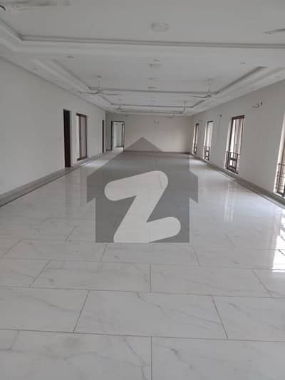 2500sq.