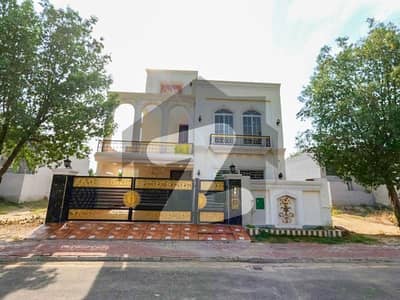 10 Marla Brand New House For Sell In Overseas A Bahria town Lahore