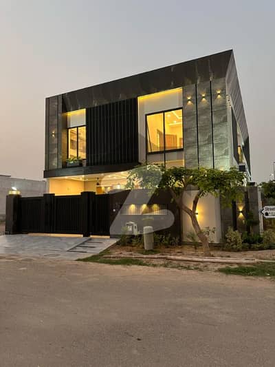 12 Marla Residential House In Most Iconic Location in Royal Orchard Multan