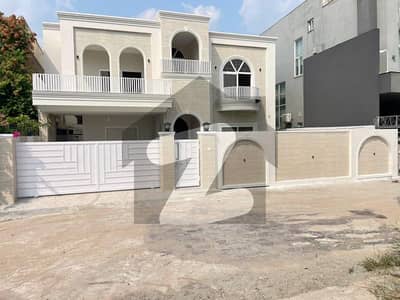 1 Kanal Brand New Upper Portion Available For Rent In Shah Allah Ditta Street 1