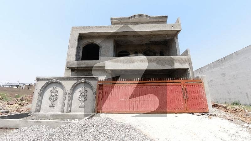 Spacious House Is Available In CDECHS - Cabinet Division Employees Cooperative Housing Society For sale Spacious House Is Available In CDECHS - Cabinet Division Employees Cooperative Housing Society For sale