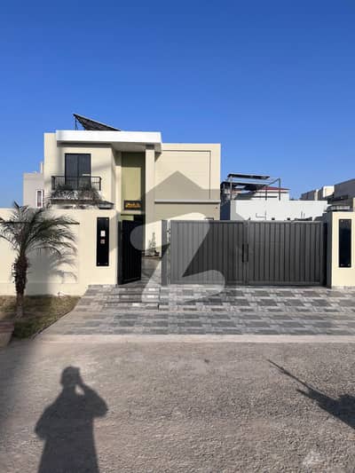 One Kanal Owner Built Beautiful House For Sale In Bankers Avenue Society Near DHA Phase 6