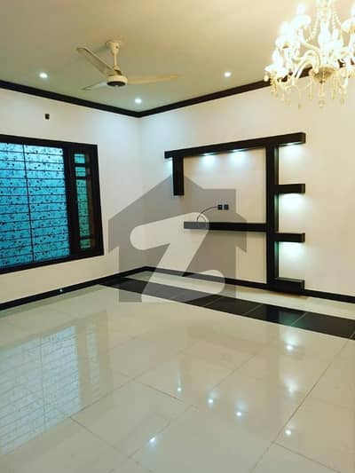 SLIGHTLY USED 500 YARDS Upper Portion For Rent DHA Phase 6