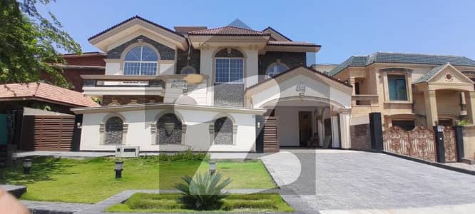 15-Bed Triple Unit Luxury House for Rent - Ideal for Guest House or Company Setup