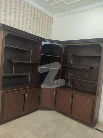 جی ۔ 13 اسلام آباد میں 3 کمروں کا 11 مرلہ زیریں پورشن 85.0 ہزار میں کرایہ پر دستیاب ہے۔