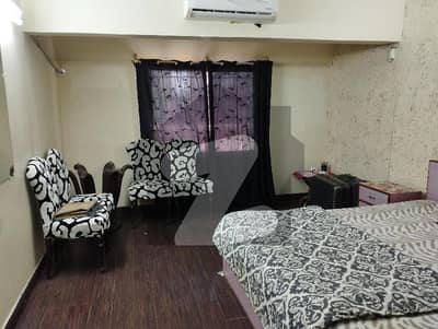 200 Square Yards House