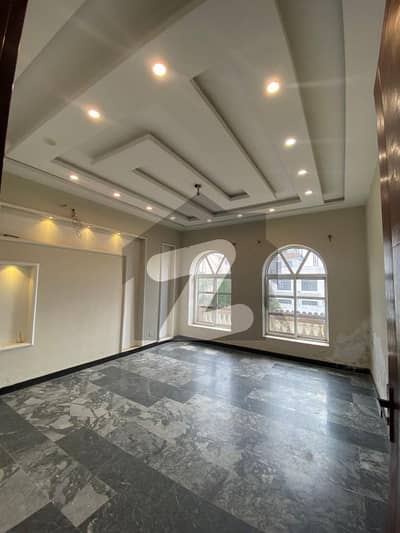 10 Marla Beautiful Upper Portion For Rent In Bismillah
