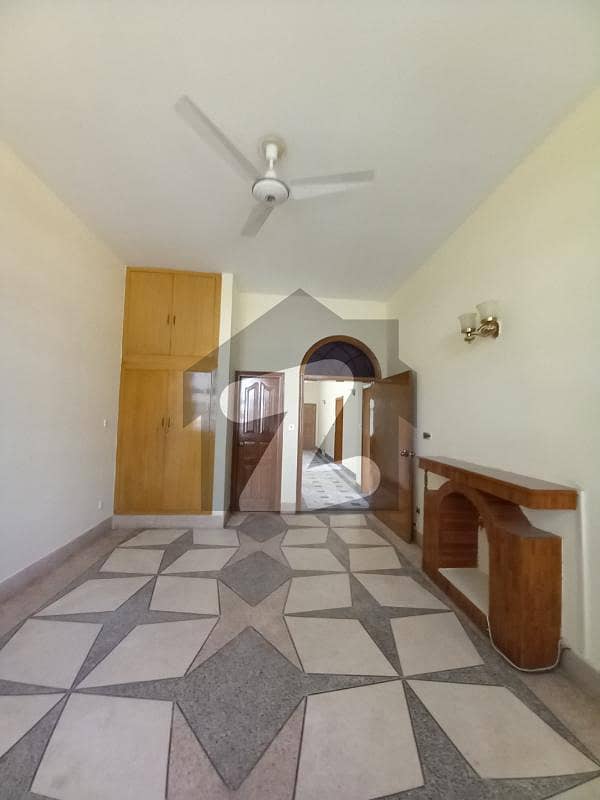 Renovated 5 Bedrooms House For Rent F-10, Islamabad
