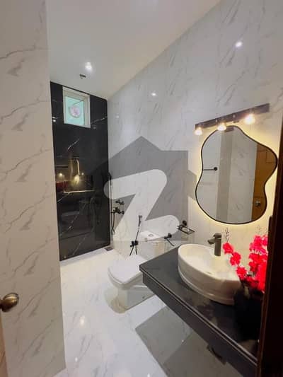 Get This Amazing 240 Square Yards House White Palace Available In Gulshan-e-Maymar