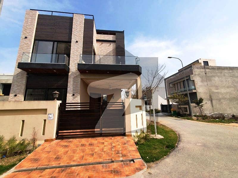 Near Packages Mall 5 Marla Lavish Bungalow For Rent In DHA Phase 3 Lahore Near Packages Mall 5 Marla Lavish Bungalow For Rent In DHA Phase 3 Lahore