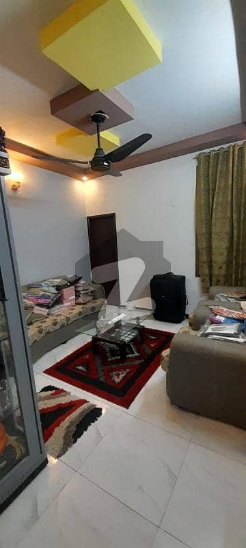 4th Floor With Roof Flat Available At 145 Square Yards Property, Lift And Parking Also Available In Block 13/D