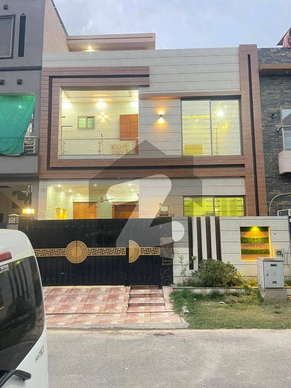 5 Marla Brand New Full House for Sale in Park View City Lahore 5 Marla Brand New Full House for Sale in Park View City Lahore