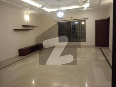 500 Square Yards Separate Gate Upper Portion available for Rent