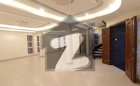 Find Your Ideal Building In I-8 Under Rs. 87500000/-
