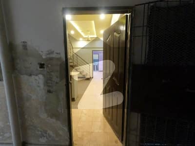 نارتھ ناظم آباد ۔ بلاک ڈی نارتھ ناظم آباد,کراچی میں 4 کمروں کا 9 مرلہ مکان 1.3 لاکھ میں کرایہ پر دستیاب ہے۔ نارتھ ناظم آباد ۔ بلاک ڈی نارتھ ناظم آباد,کراچی میں 4 کمروں کا 9 مرلہ مکان 1.3 لاکھ میں کرایہ پر دستیاب ہے۔