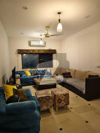 Selling 3 Bed 1100 Sq Feet Apartment With Lift In Small Nishat DHA Phase 6 Selling 3 Bed 1100 Sq Feet Apartment With Lift In Small Nishat DHA Phase 6