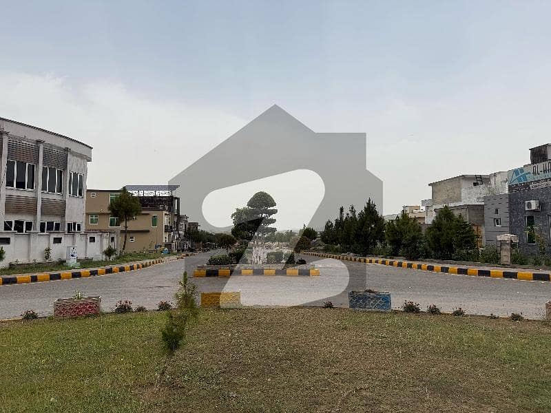 10 MARLA PLOT FOR SALE NEAR TO MAIN MARKAZ 10 MARLA PLOT FOR SALE NEAR TO MAIN MARKAZ
