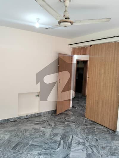 4 Marla Portion For Rent
