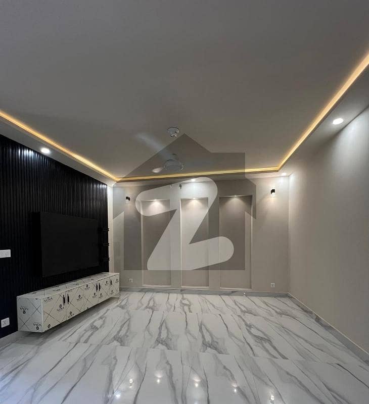 Brand New Luxury House Brand New Luxury House