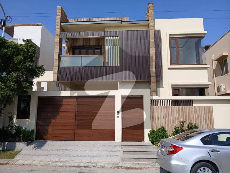 ڈی ایچ اے فیز 8 ڈی ایچ اے ڈیفینس,کراچی میں 5 کمروں کا 1 کنال مکان 19.0 کروڑ میں برائے فروخت۔ ڈی ایچ اے فیز 8 ڈی ایچ اے ڈیفینس,کراچی میں 5 کمروں کا 1 کنال مکان 19.0 کروڑ میں برائے فروخت۔