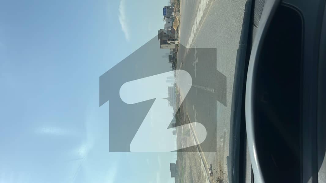ڈی ایچ اے فیز 8 ڈی ایچ اے ڈیفینس,کراچی میں 1 کنال رہائشی پلاٹ 4.9 کروڑ میں برائے فروخت۔