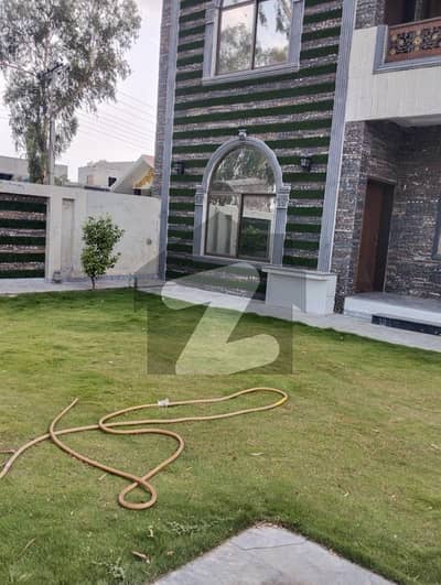 1 kanal Lower Portion Available For Rent Rachna Block Chinar Bagh