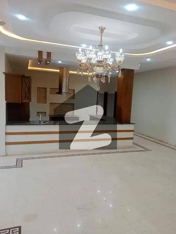 1 Kanal Full House Available For Rent 1 Kanal Full House Available For Rent