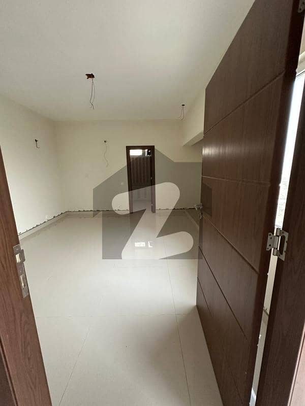 A 2600 Square Feet Flat Located In Clifton - Block 4 Is Available For sale A 2600 Square Feet Flat Located In Clifton - Block 4 Is Available For sale