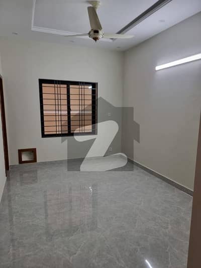 ڈی ۔ 12 اسلام آباد میں 6 کمروں کا 14 مرلہ مکان 15.25 کروڑ میں برائے فروخت۔