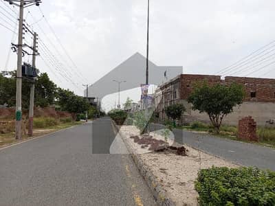 ایڈن ایگزیکیٹو ایڈن گارڈنز,فیصل آباد میں 9 مرلہ رہائشی پلاٹ 1.62 کروڑ میں برائے فروخت۔