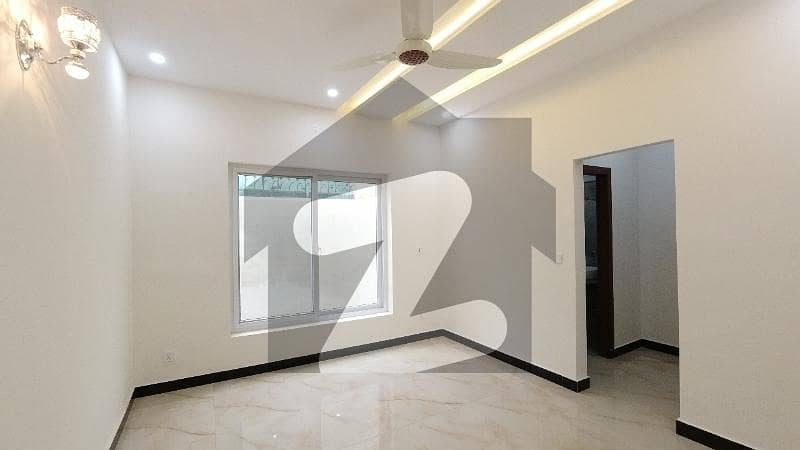 3200 Square Feet House In Central G-11 For sale 3200 Square Feet House In Central G-11 For sale