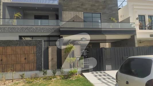 20 Marla Spacious House Is Available In Royal Orchard - Block C For sale