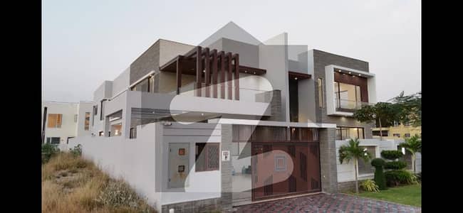 1000sq Yd LUXURY VILLA FOR SALE With BASEMENT, In Precinct-7. A-PLUS Construction. 8 Bedrooms, Swimming Pool, DDL &Amp; American Kitchen. 5min Drive From Main Gate Of BTK. All Amenities Nearby, Including PARK, MOSQUE, SCHOOLS And Midway Commercial