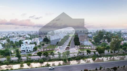 HOT LOCATION CORNER 45 MARLA HOUSE FOR SALE IN WAPDA CITY MAIN EXPRESSWAY