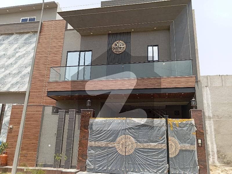 سمندری روڈ فیصل آباد میں 5 کمروں کا 5 مرلہ مکان 1.9 کروڑ میں برائے فروخت۔ سمندری روڈ فیصل آباد میں 5 کمروں کا 5 مرلہ مکان 1.9 کروڑ میں برائے فروخت۔