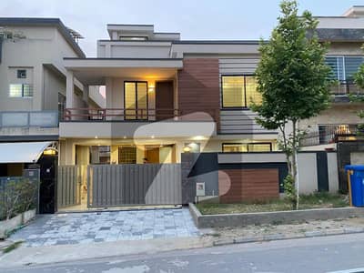10 Marla Luxury House For Sale In Bahria Town Phase 8 Rawalpindi