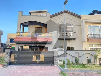 10 Marla Designer House Is Available For Sale In Bahria Town Phase 8 Rawalpindi 10 Marla Designer House Is Available For Sale In Bahria Town Phase 8 Rawalpindi
