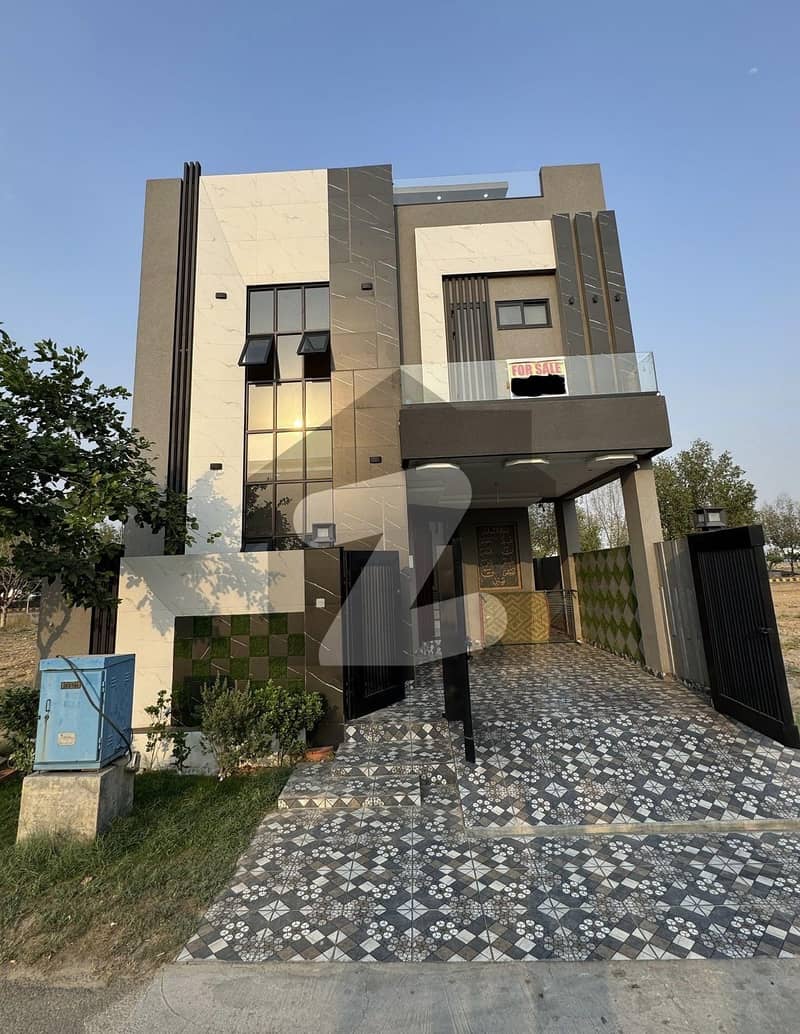 5 MARLA BRAND NEW ULTRA MODERN DESIGN HOUSE FOR SALE IN DHA RAHBER FACKING PARK HOUSE 5 MARLA BRAND NEW ULTRA MODERN DESIGN HOUSE FOR SALE IN DHA RAHBER FACKING PARK HOUSE