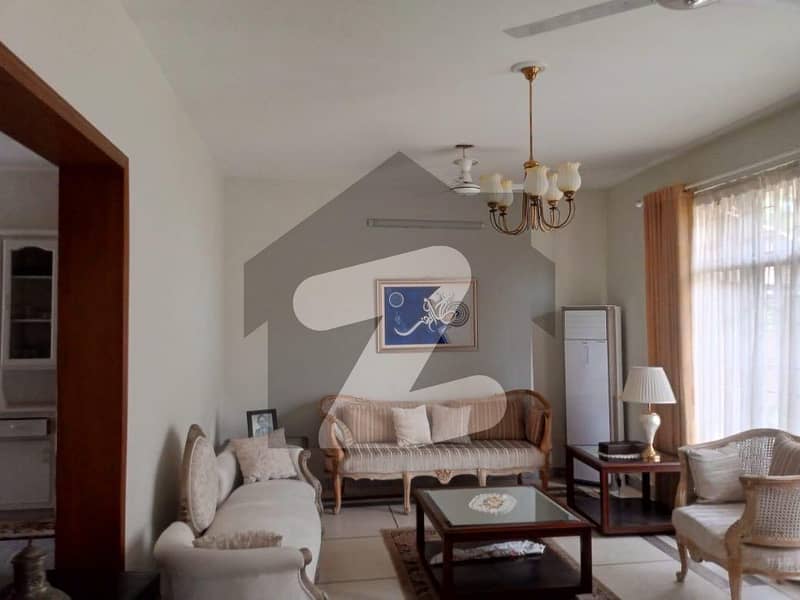 F-11 House For sale F-11 House For sale