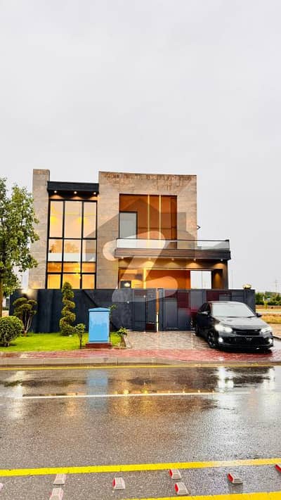 11 Marla Designer House For Sale