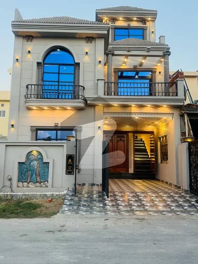 Brand New 5 Marla Luxury House For Sale In Park View City 4 Bed | 2 Kitchens | 5 Baths