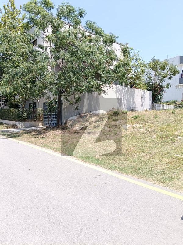 Corner 8 Marla Plot At Very Reasonable Price Corner 8 Marla Plot At Very Reasonable Price