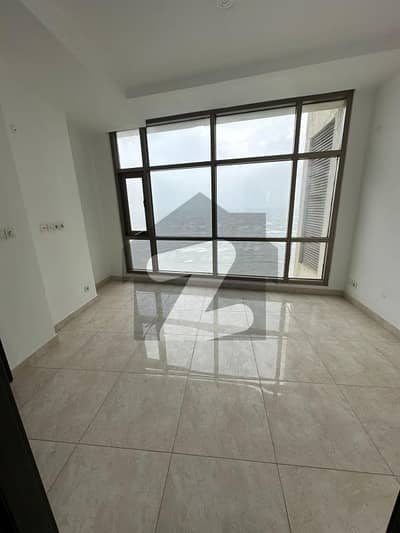 3 Bed Apartment Available For Rent