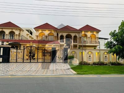2 Kanal New House Available For Sale 7 Beds 8 Bathroom 150 Feet Road Demand 17 crore Valencia Town Lahore